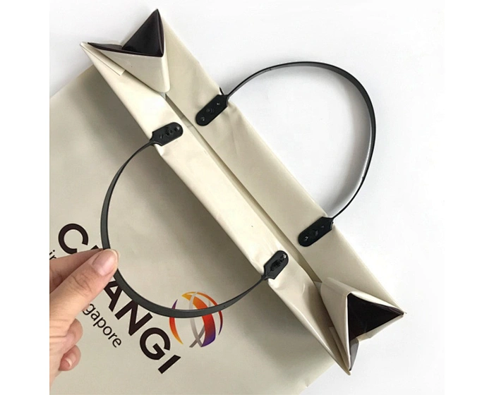 plastic bags with handles
