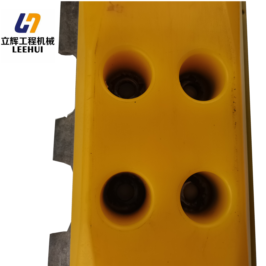poly track pads 300mm 150821
