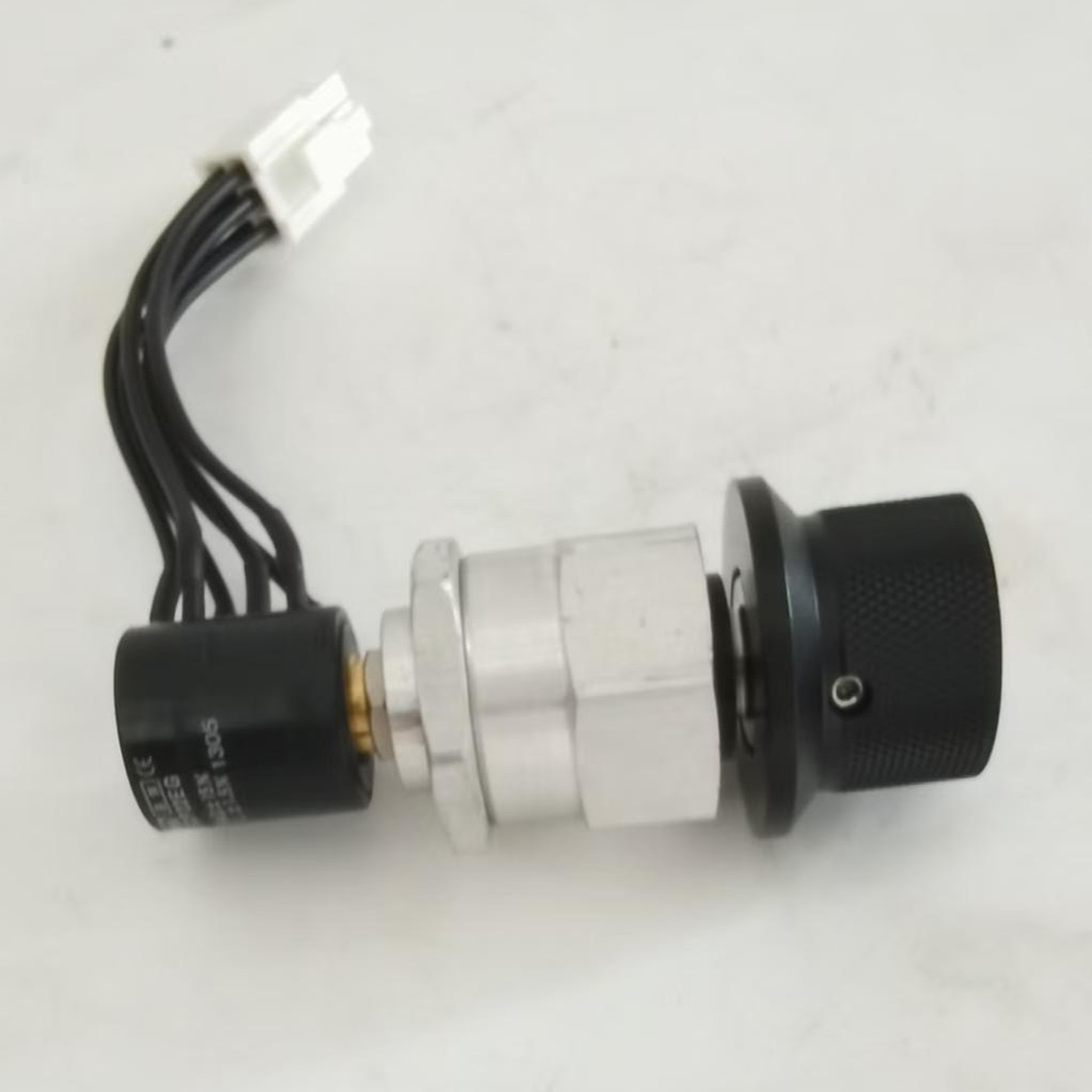 REFERENCE VALUE TRANSMITTER