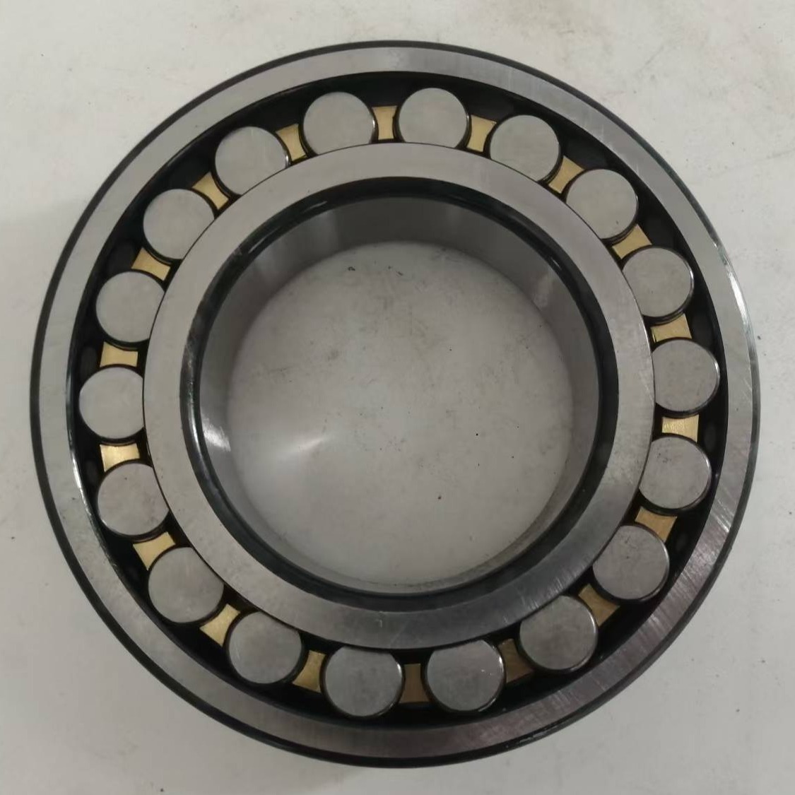 SELF-ALIGNING ROLLER BEARING