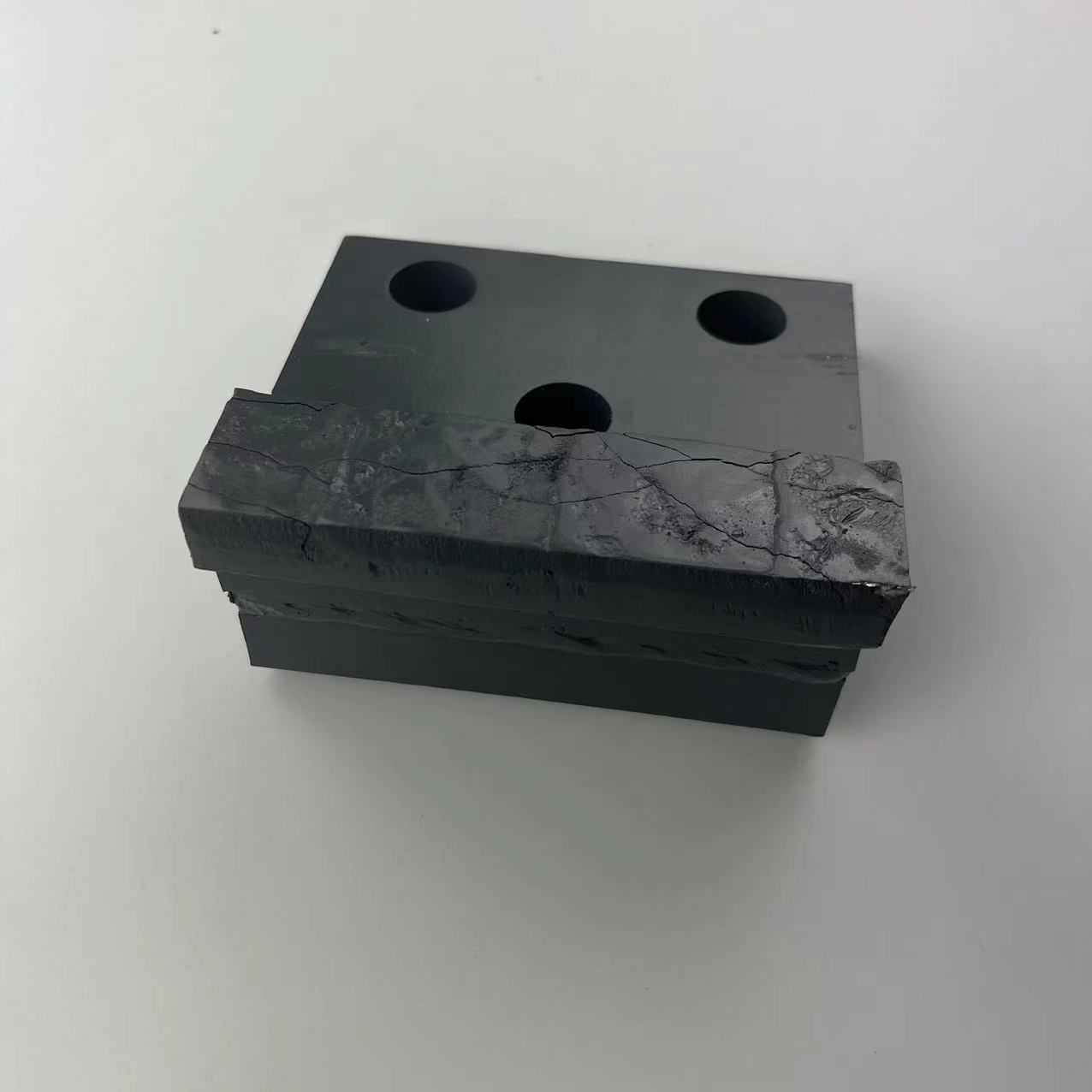 EJECTOR WIDTH