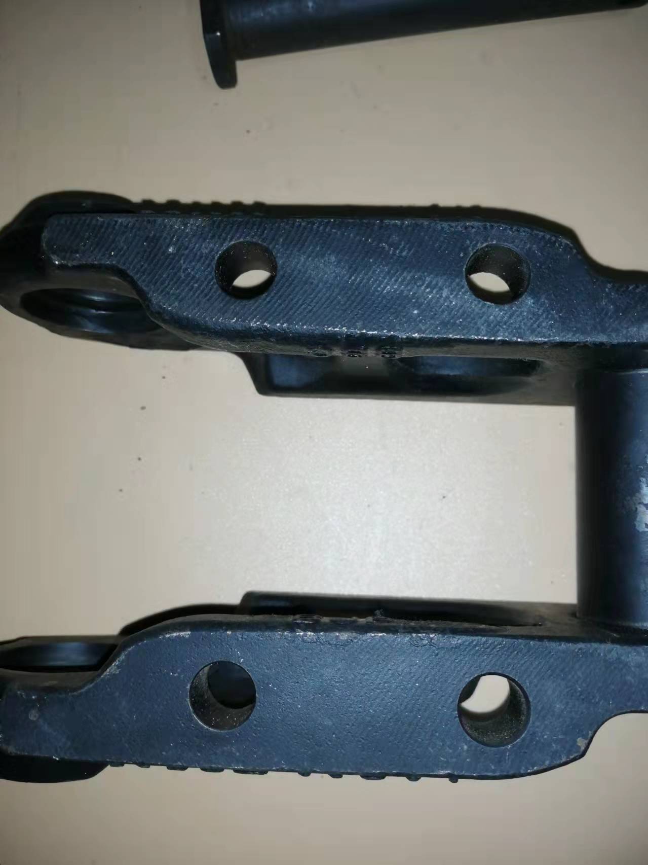 TRACK CHAIN