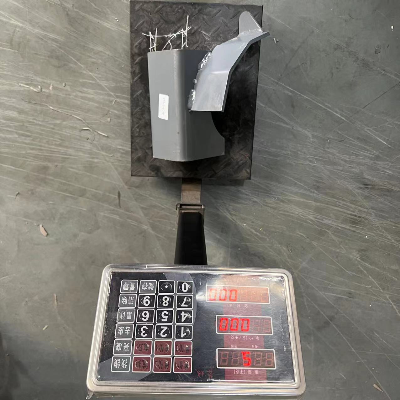 Conveyor chain cover