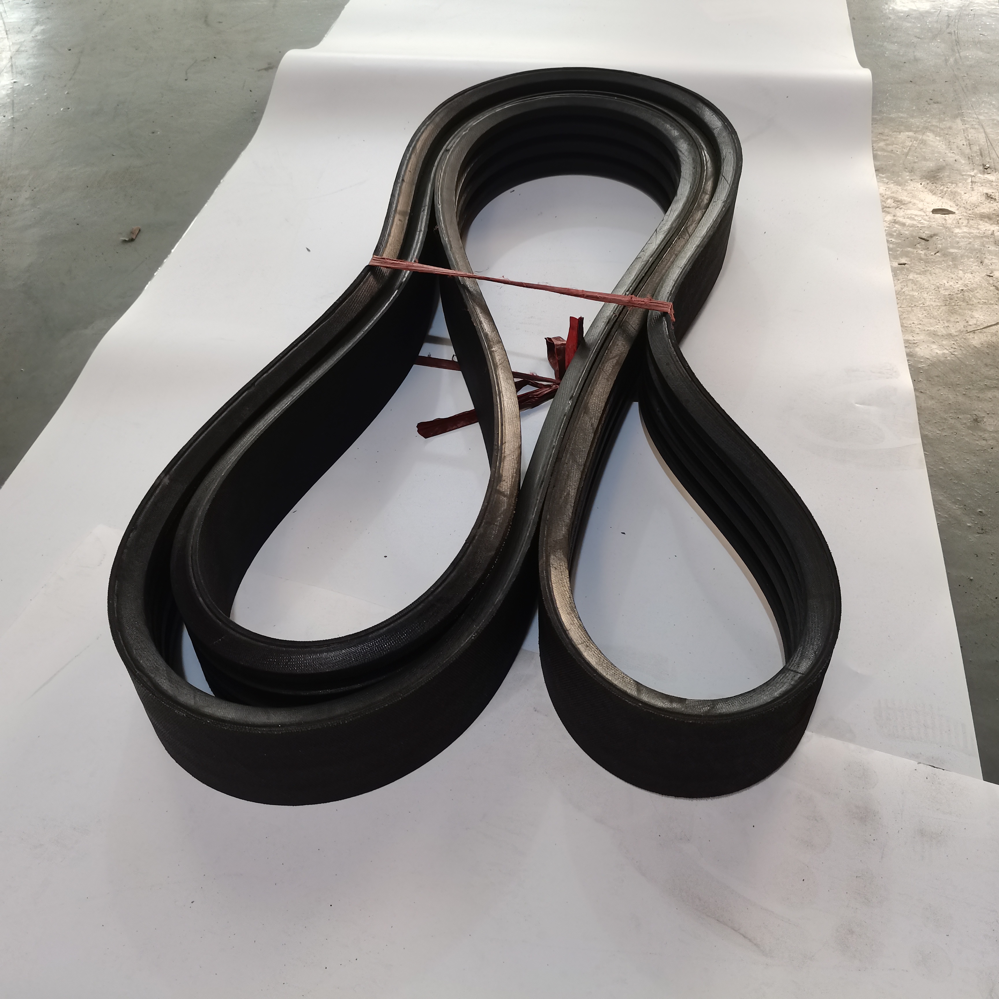 W195 W205 W215 drive belt