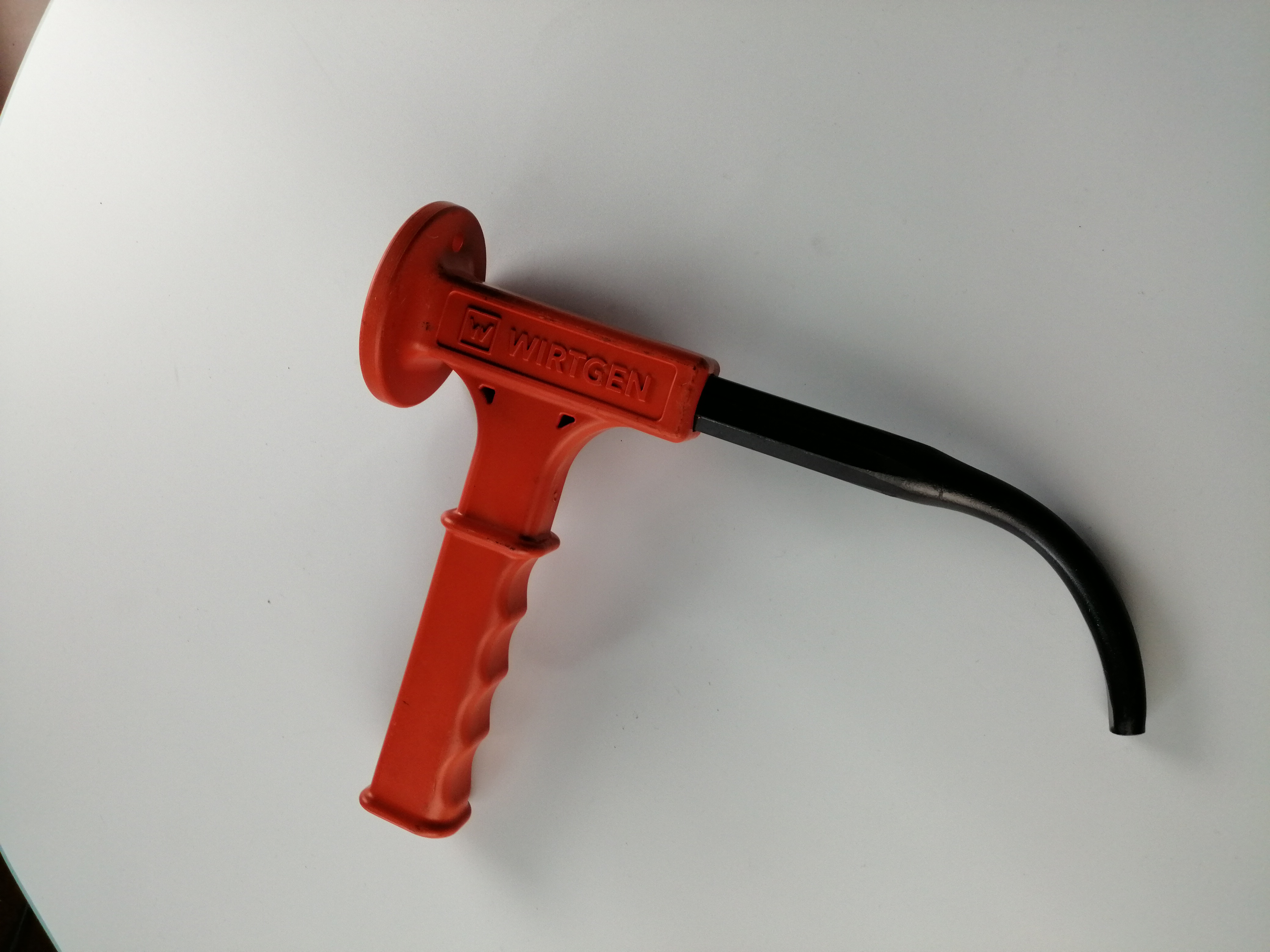 EJECTOR DRIFT FOR PICKS