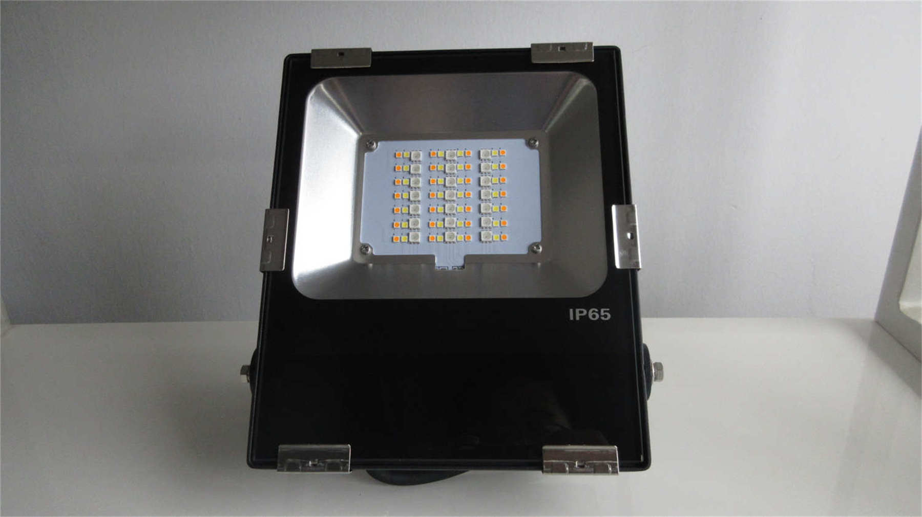 rgb GU10 spotlight