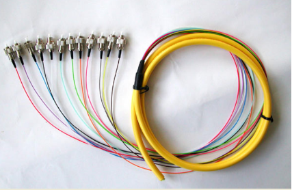 Multi-core Fiber Optic Pigtail/Jumper Coletas multinúcleos