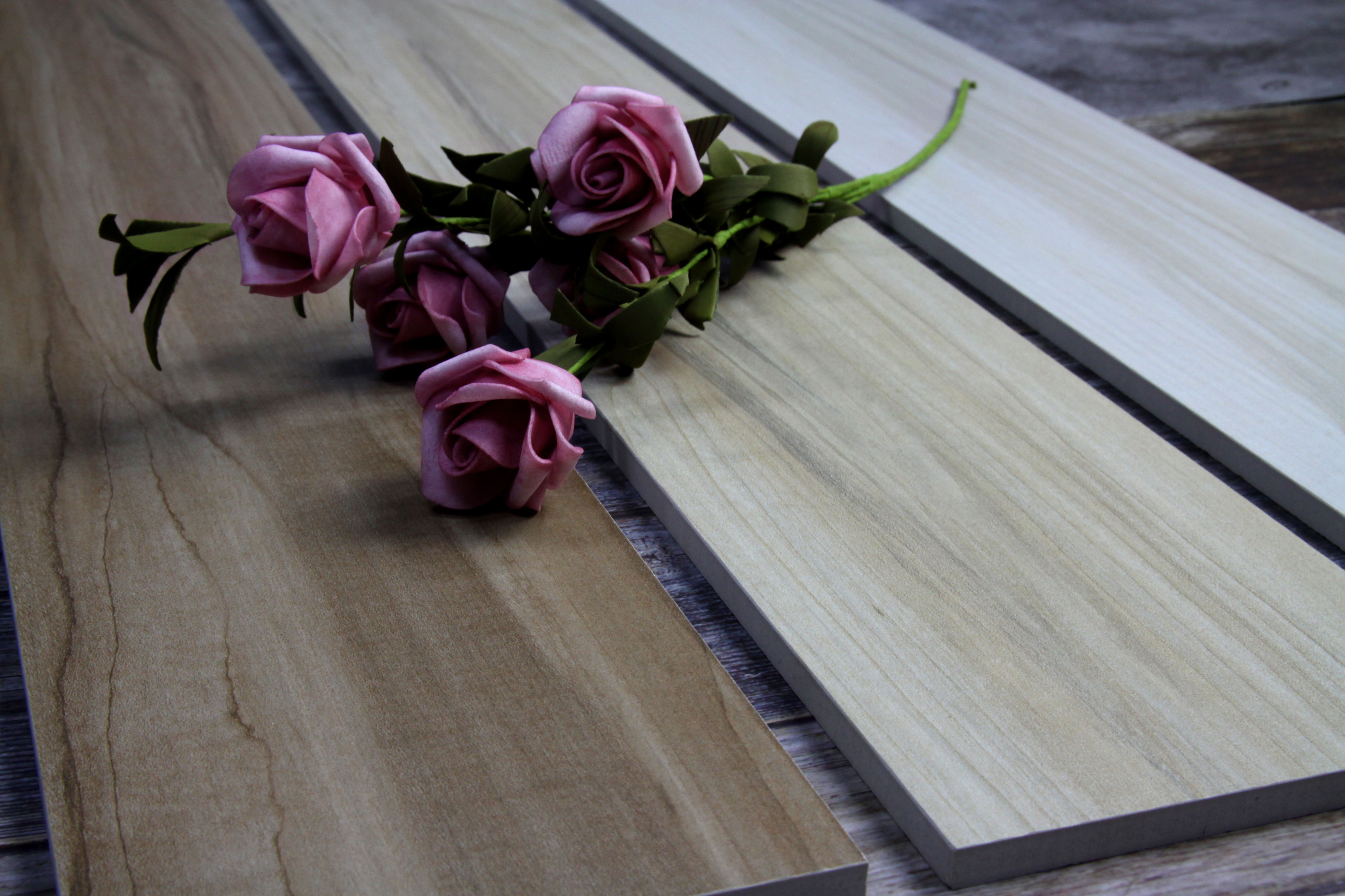150x900mm wood look matt tiles