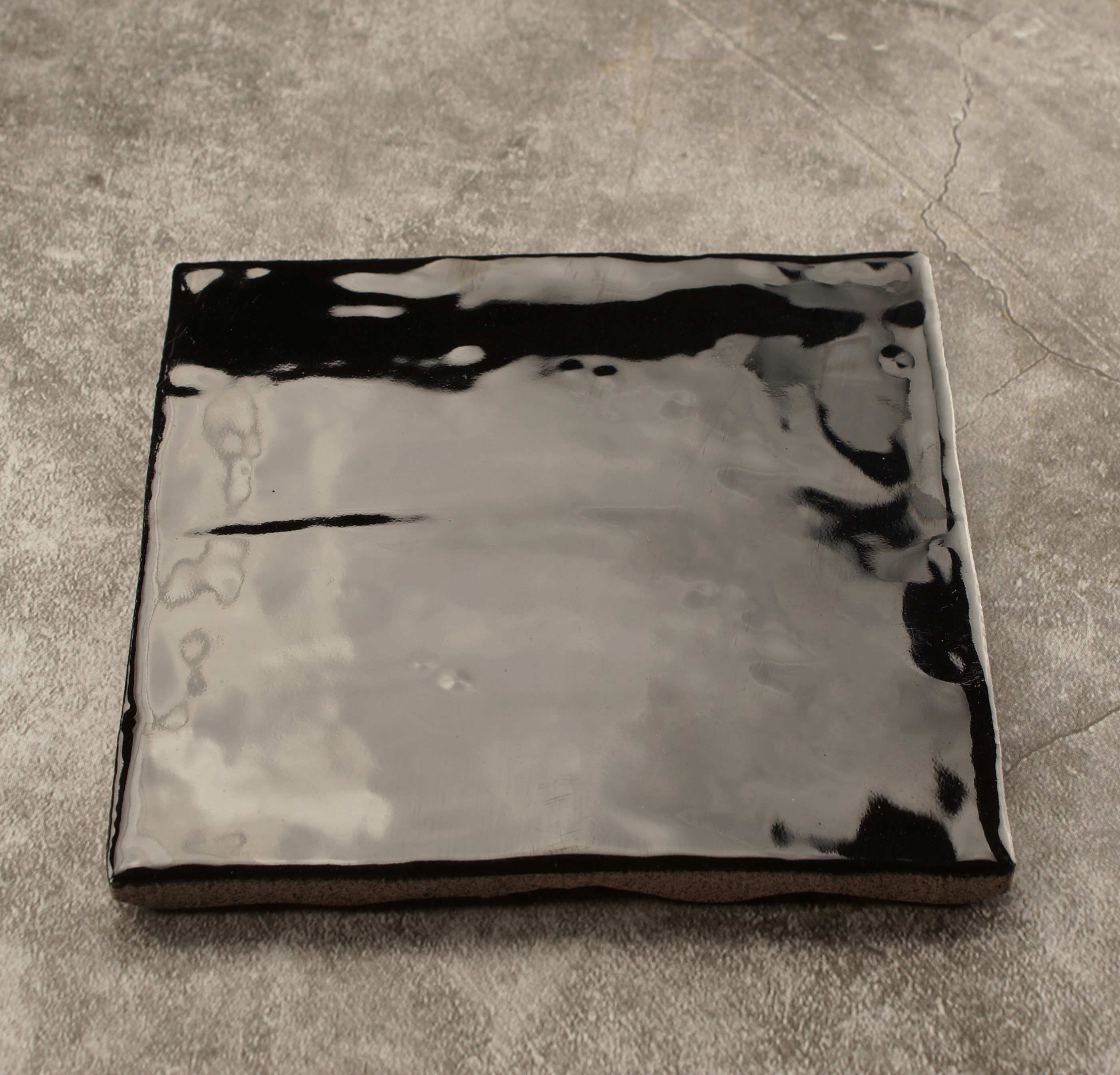 black glossy 4x4 handmade tile