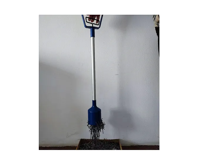 Magnetic pick up tools