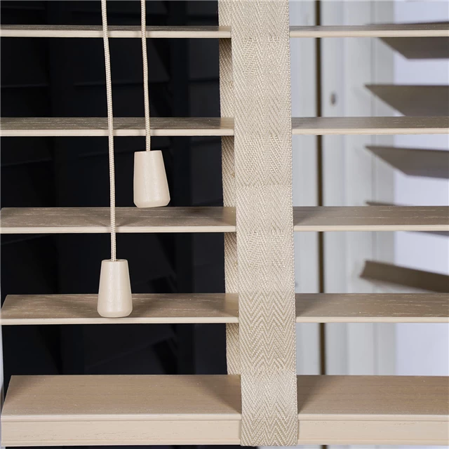 venetian blinds