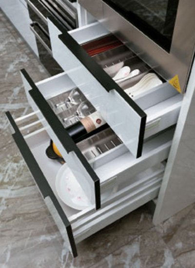 China factory supplies modern design high quality plywood kitchen cabinet