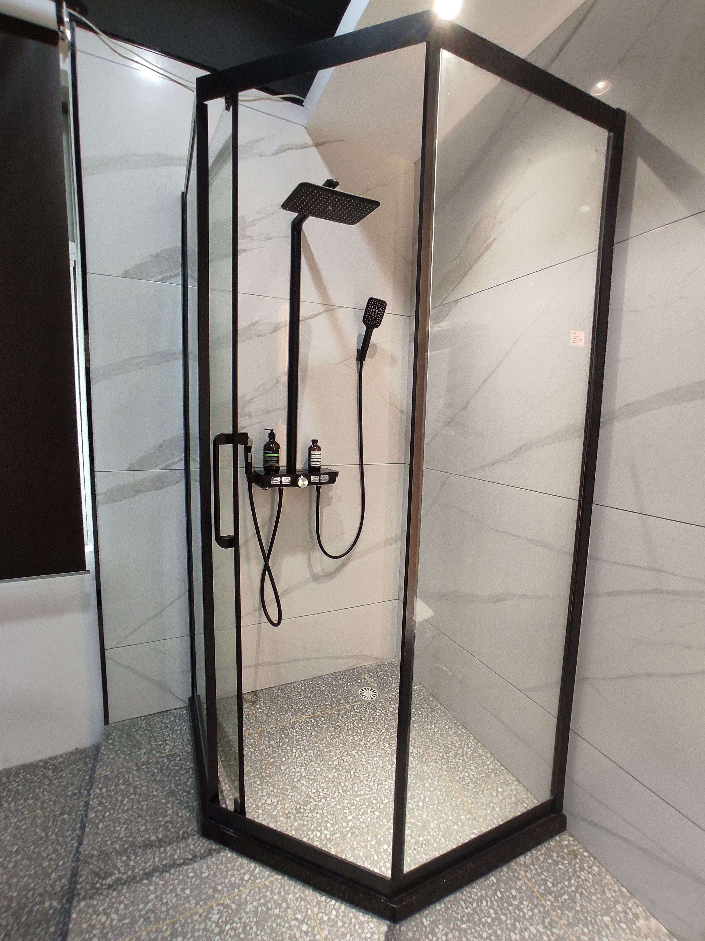 Diamond Frameless Style Hinge Shower Enclosure,shower enclosure, enclosures for shower, glass shower enclosures, shower room, shower doors, glass doors for showers