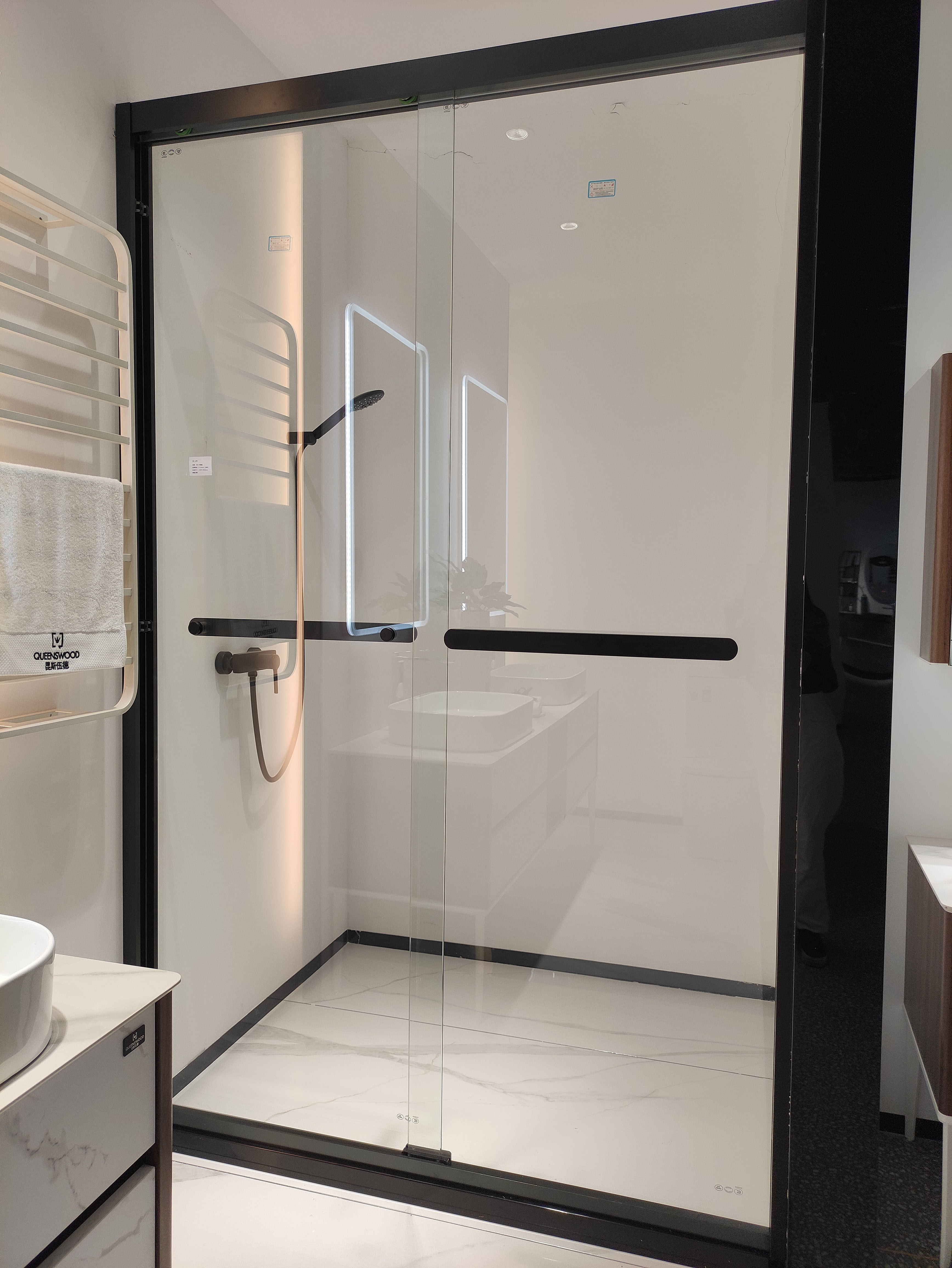shower enclosure, shower enclosures, enclosures for shower, glass shower enclosure, glass shower enclosures, corner shower unit