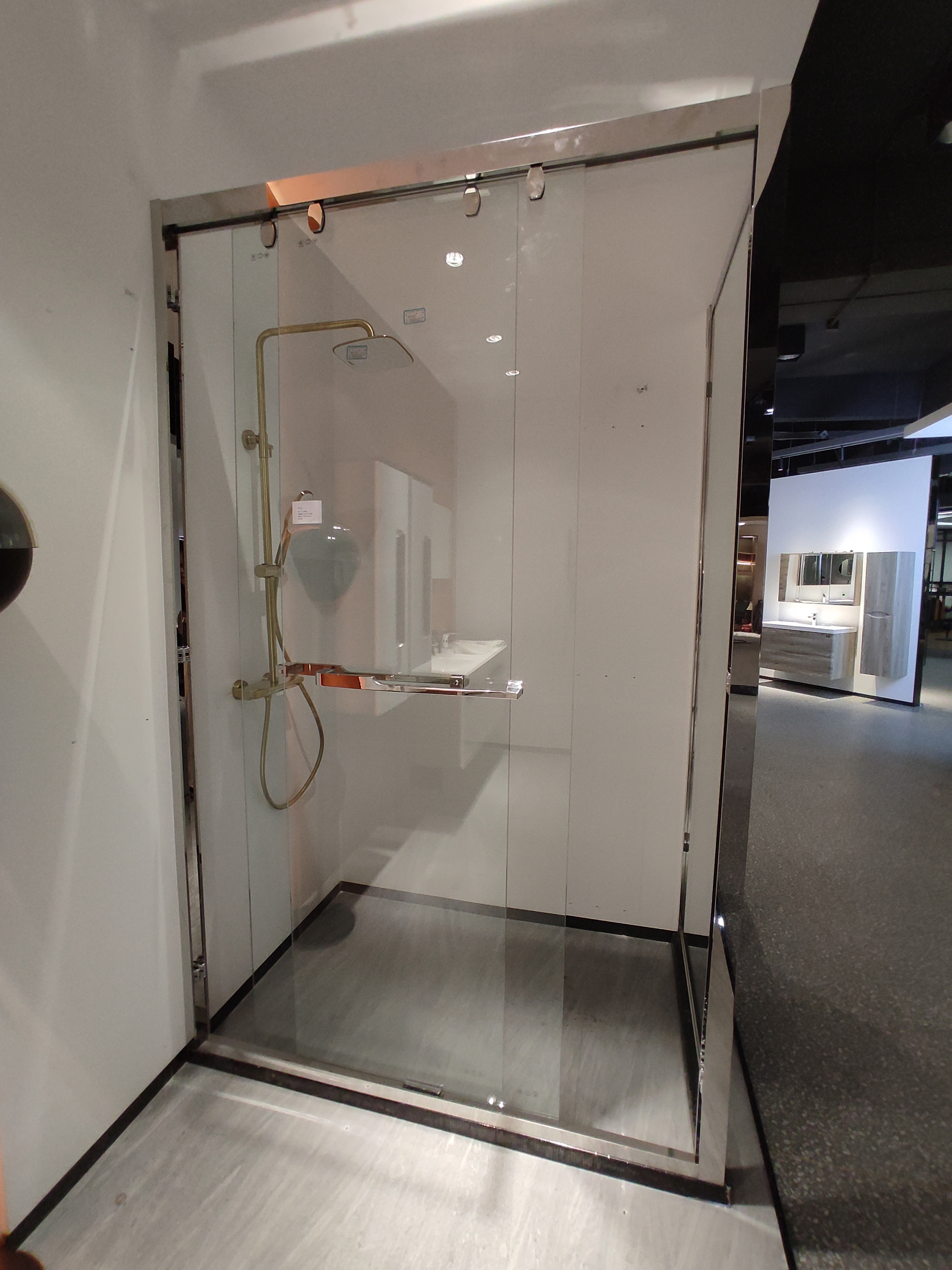 clear glass sliding door shower enclosure