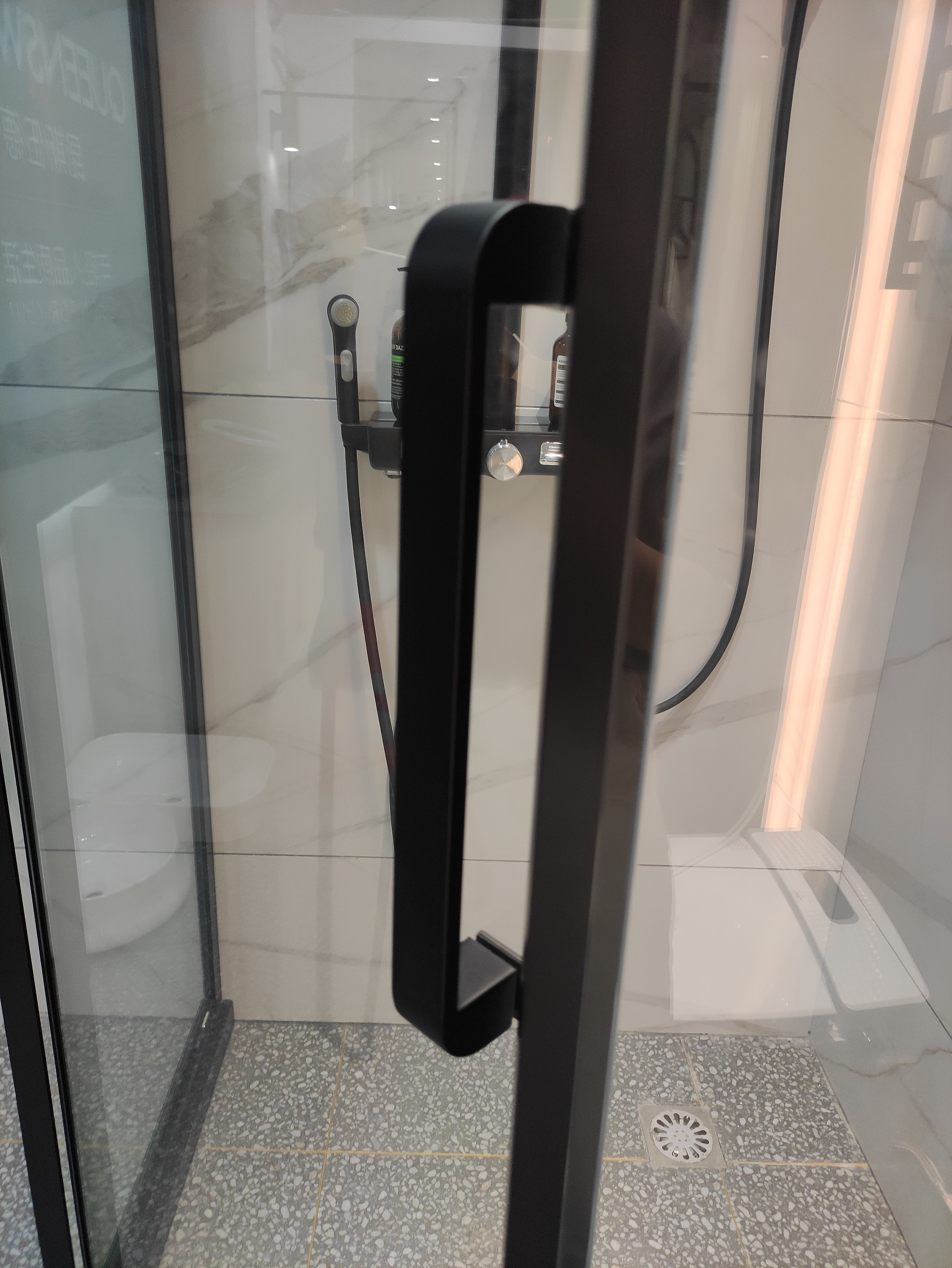 Diamond Frameless Style Hinge Shower Enclosure,shower enclosure, enclosures for shower, glass shower enclosures, shower room, shower doors, glass doors for showers