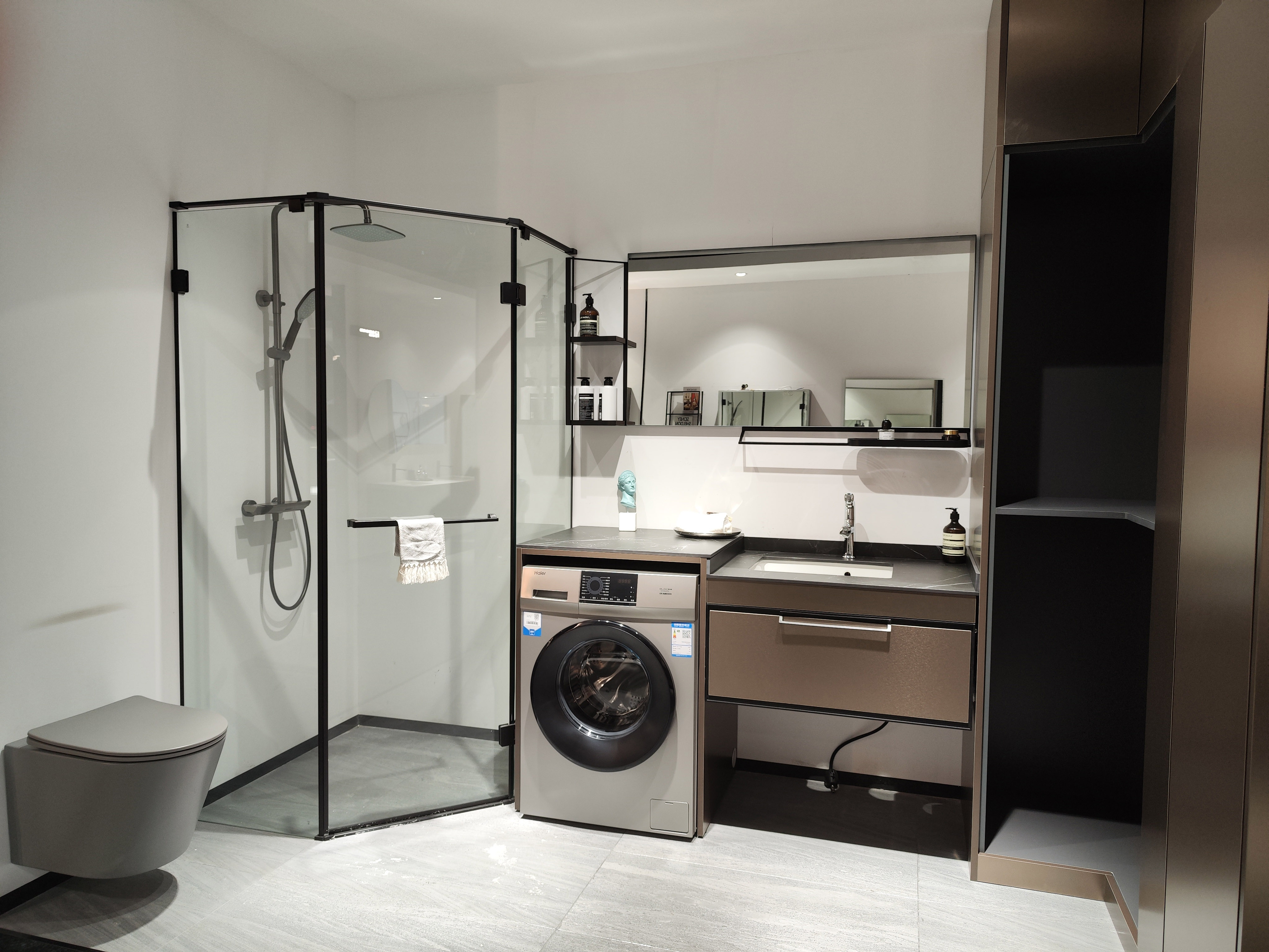 bathroom furniture China suppiler
