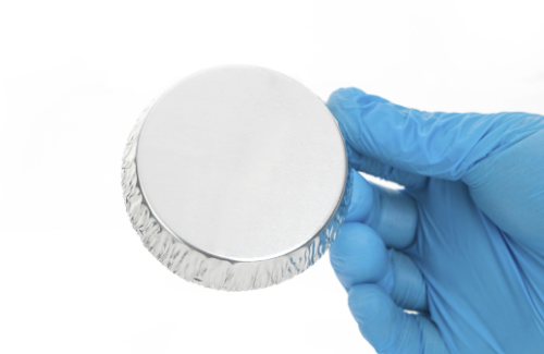Yongkang Medical provides high quality aluminum foil weighing dish with handle for sale, large, medium and small sizes available.