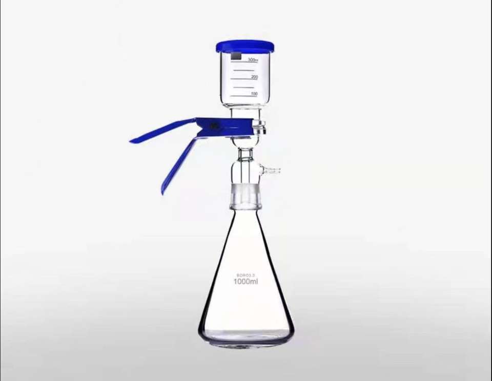 Glassware Vacuum Filtration Device