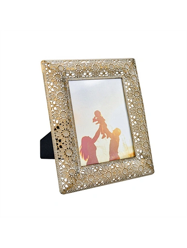 gold photo frame
