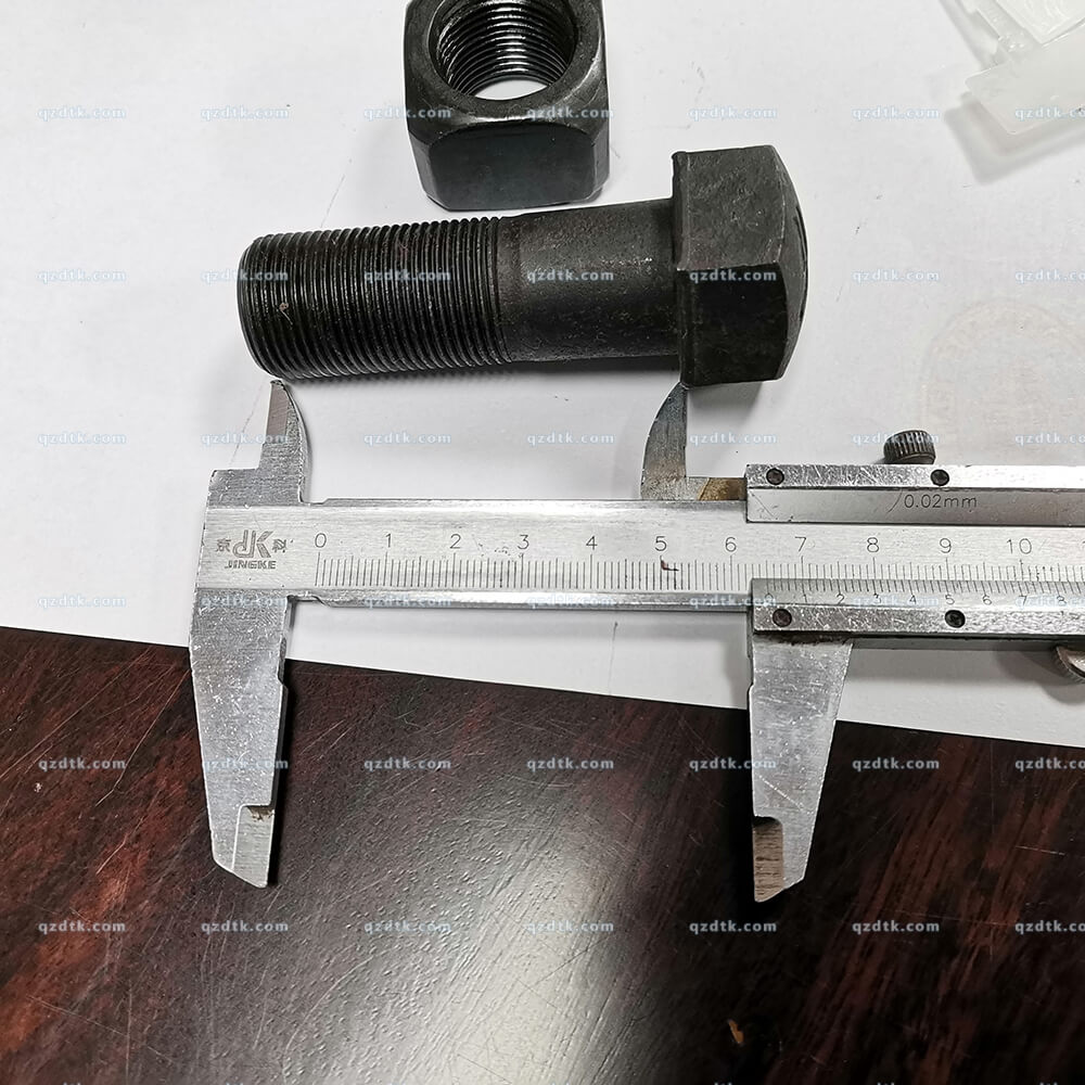 excavator track bolt manufacturer