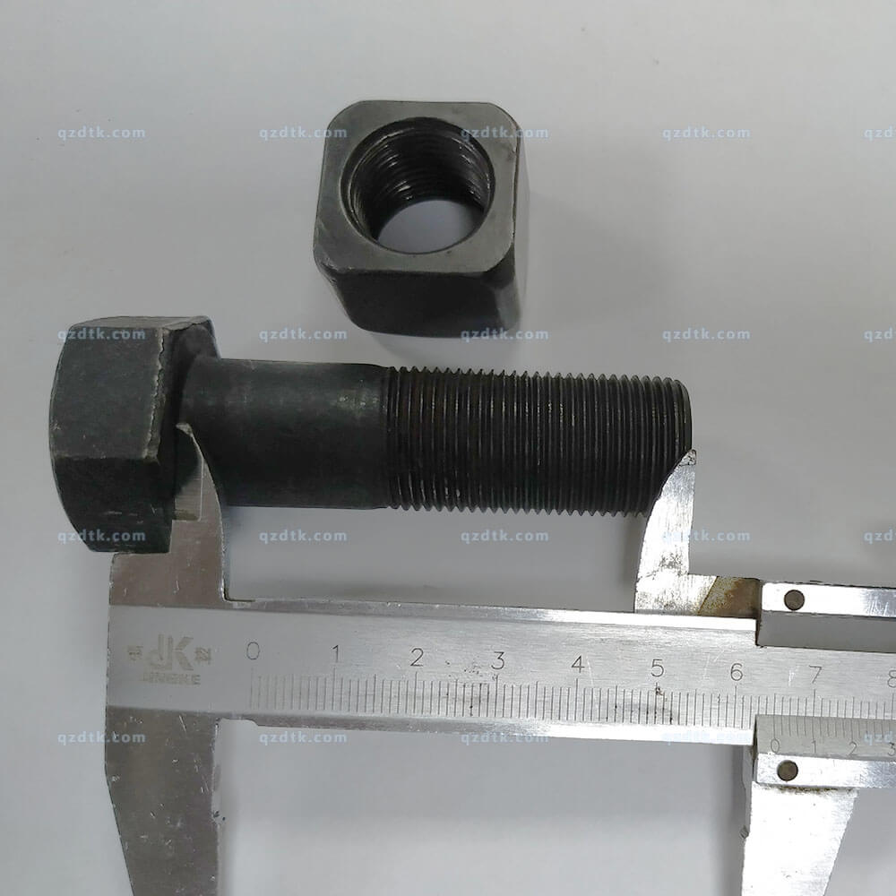 12.9 track bolt 207-32-11352 154-32-21321