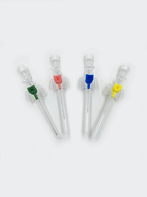 iv cannula with injection port
