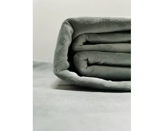 Film heating electric blanket