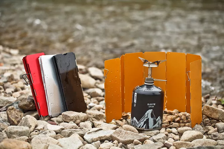Hiking Cooking Accessory Foldable Windshield For Hiking Picnic