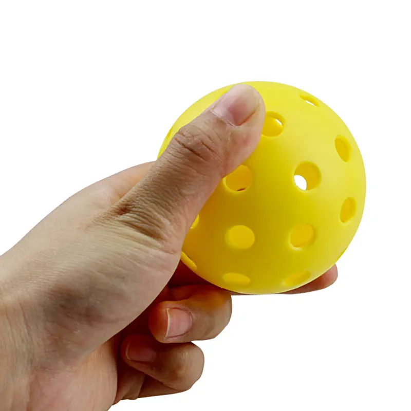 Outdoor ONE-PIECE DESIGN Customized logo PP Material USAPA approved 40 holes pickleball balls