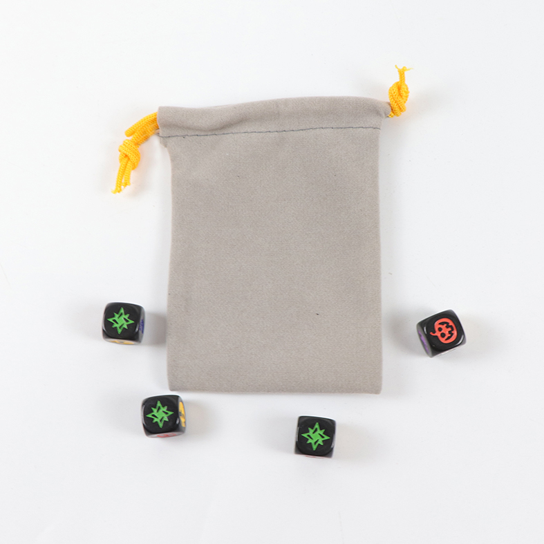 1 grey drawstring bag with 4 dices