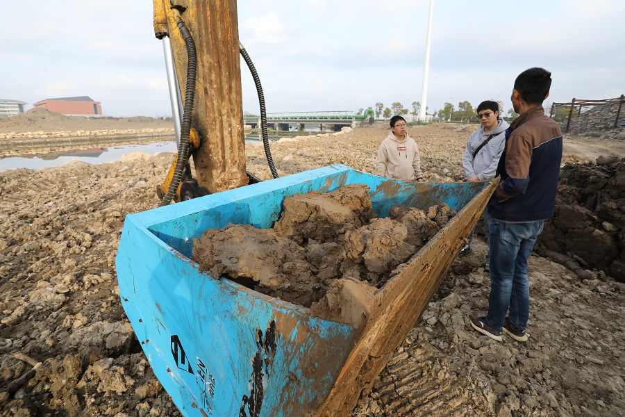 Can Sludge Turn Waste Into Treasure？Screening Bucket Provides A New Way Of Processing