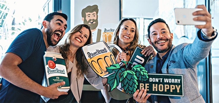 custom Pilsner Urquell neon beverage signs factory