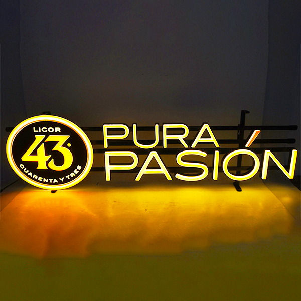  produttori di insegne al neon personalizzate
