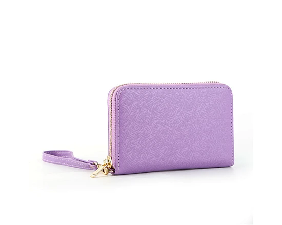 Our leather card holders deliver function and style in one compact design. Manufactured with attention to detail and quality, our collection features a versatile range of sizes, textures, and colors. Ideal for the discerning consumer seeking a practical