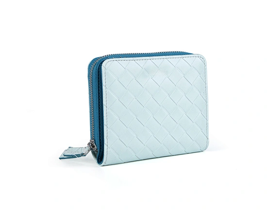 Our credit card wallets offer both organization and security for your important cards. From RFID-blocking technology to slim designs, our wallets are a must-have for anyone looking to keep their cards safe and in one place.