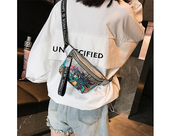 Introducing our Athleta belt bag – the perfect accessory for the modern and active woman! Our belt bag is designed with your active lifestyle in mind, allowing you to keep your essentials close at hand, without weighing you down.