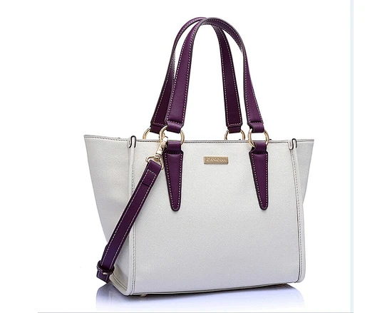 Our side bags for women are the perfect addition to any outfit. They are perfect for urban adventures or outdoor activities, and they are easy to clean and maintain. Our side bags for women are the perfect blend of functionality and fashion.