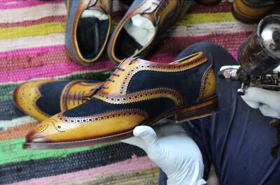 daodaoshoes Passionate For Making Quality And Stylish Shoes To Give Our Customers Outstanding Experience. Each Of The Shoes Are Strictly Handmade And Hand-Painted By Well Experienced Craftsman.