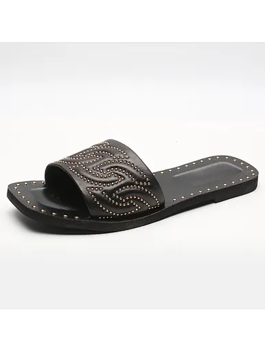 comfortable sandals