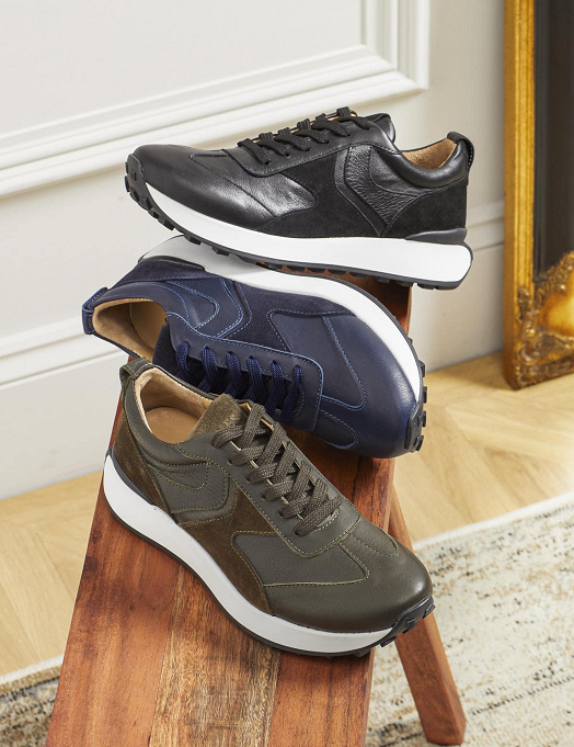 sneaker wholesaler black sneakers