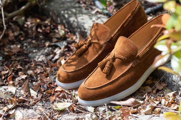 brown tassel loafer