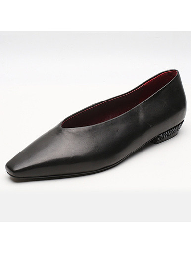 shallow shoes
