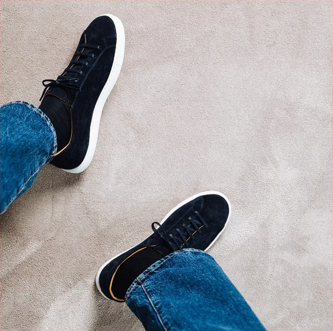 men sneaker