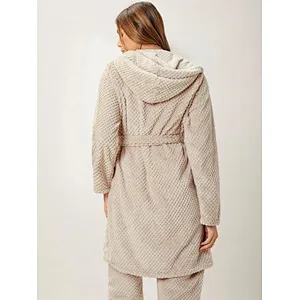 Winter Thermal Bathrobe Belted Dual Pocket Flannel Lounge Wear Hooded Custom Robe