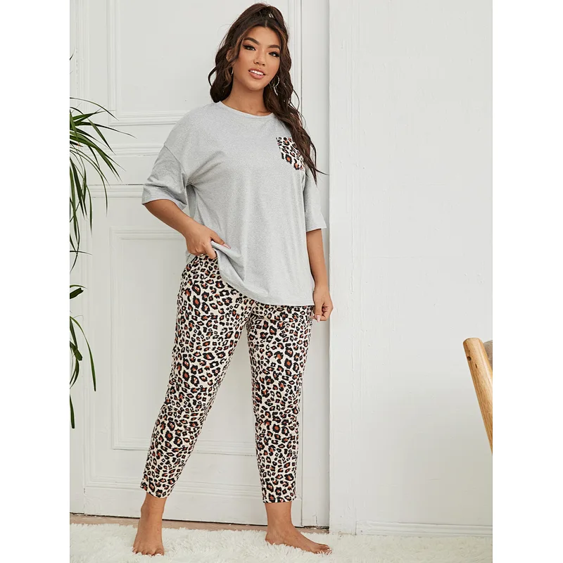 Wholesale Round Neck Short Sleeve Loungewear Leopard Print PJ Set for Women Plus Size Pajamas