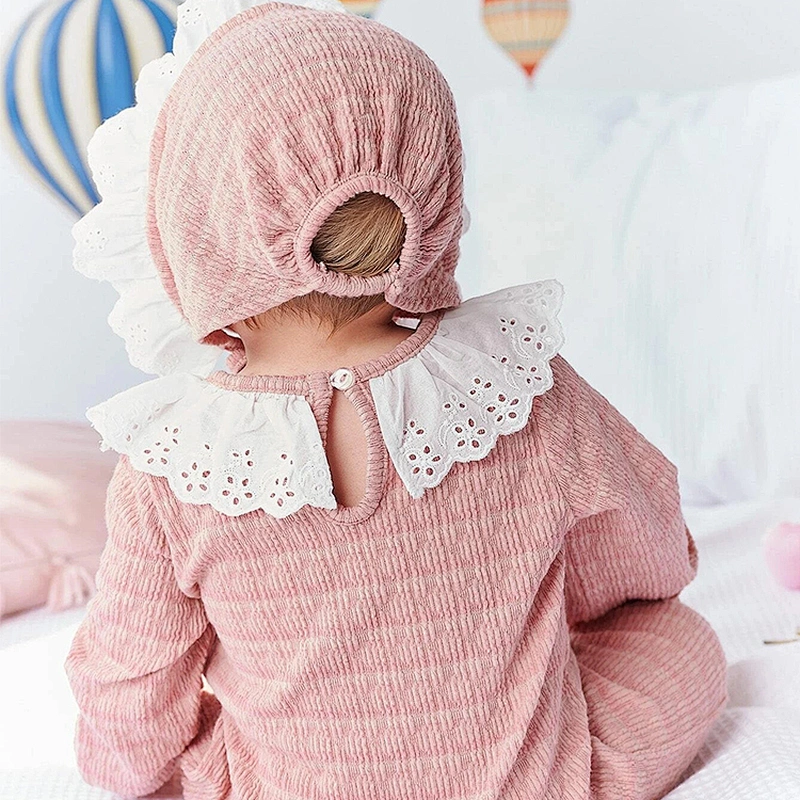 OEM ODM New Born Baby Knit Ruffle Trim Keyhole Back Jumpsuit With Hat Baby Eyelet Embroidery Romper Set
