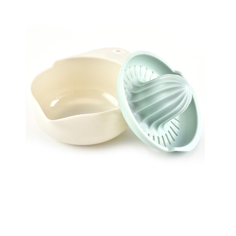 plastic juice lemon squeezer