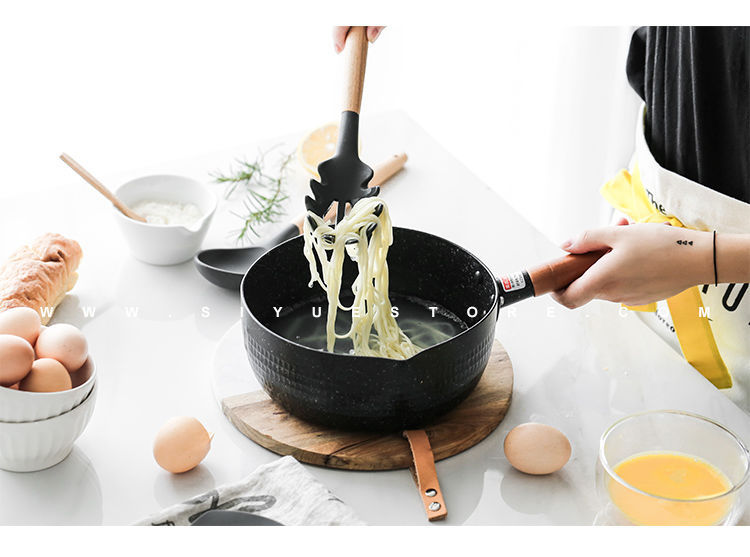 kitchen utensils