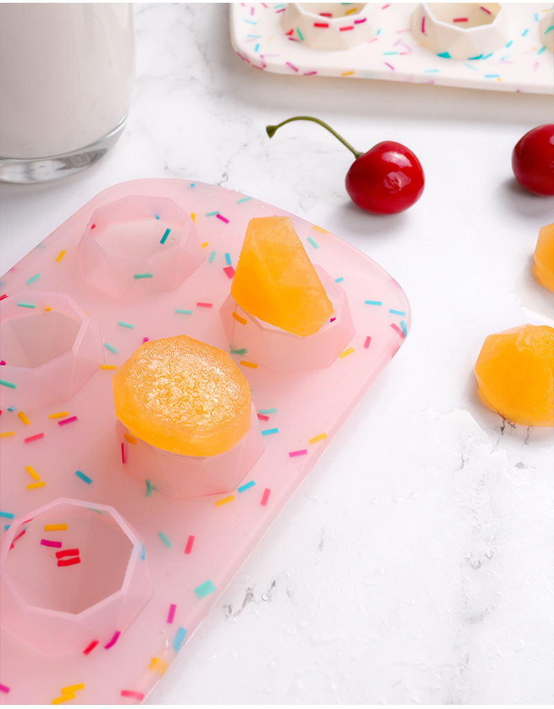 round ice cube mold
